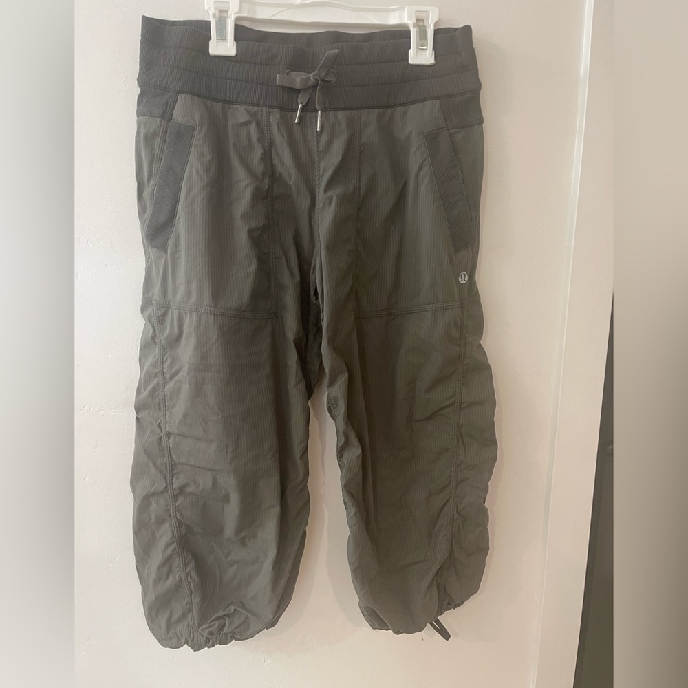 Lululemon crop pants